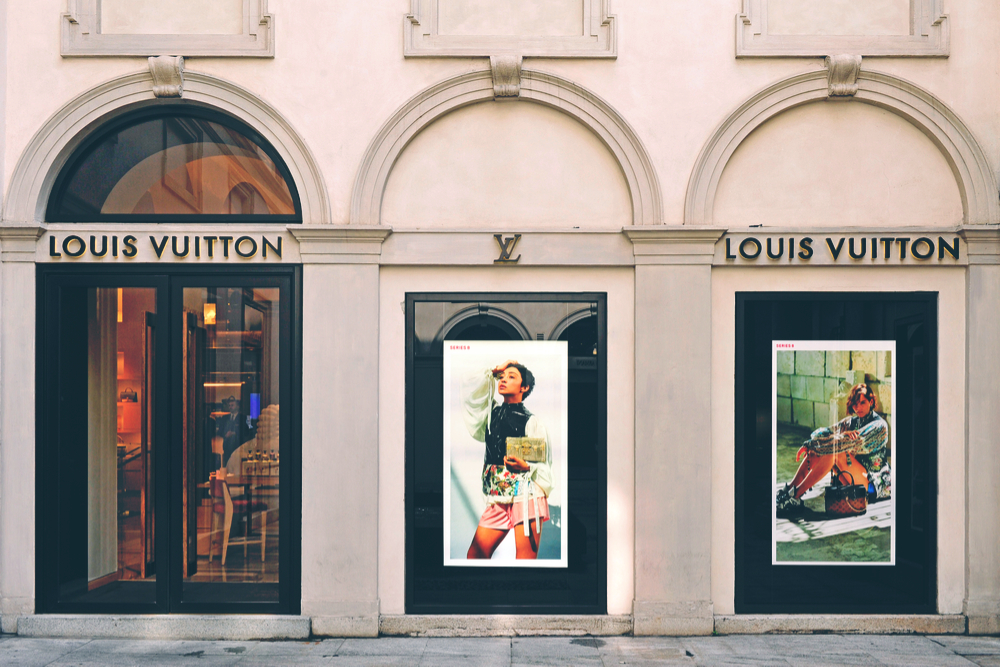 Louis Vuitton, Via Montenapoleone, Christmas time, Milan, Italy